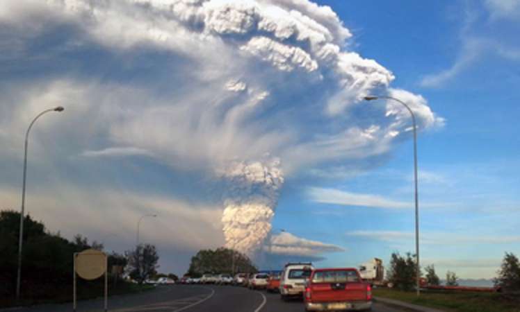 Explosive eruption at Calbuco Volcano in southern Chile